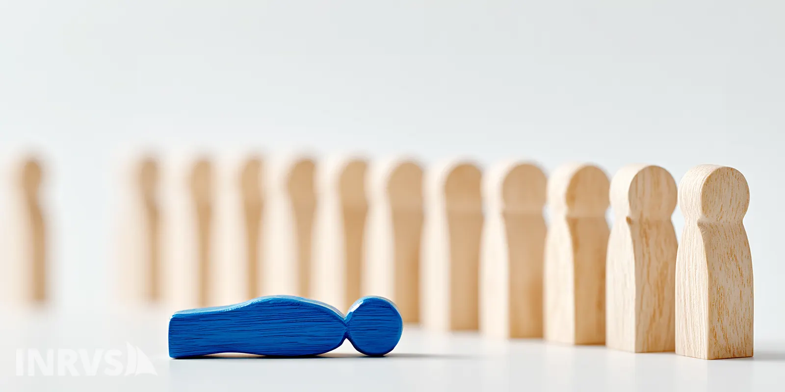 Wie kann man seine Rücklagen schützen und Vermögen absichern - symbolhafte Darstellung der Gefahren